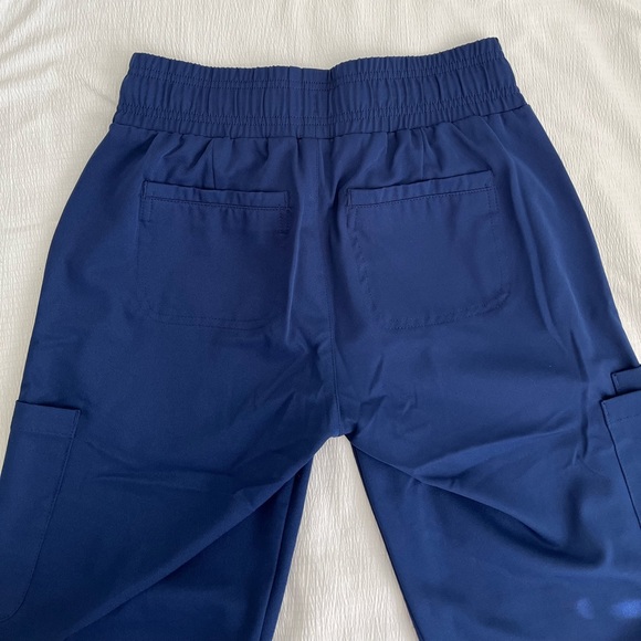 scrub pants - Picture 5 of 8